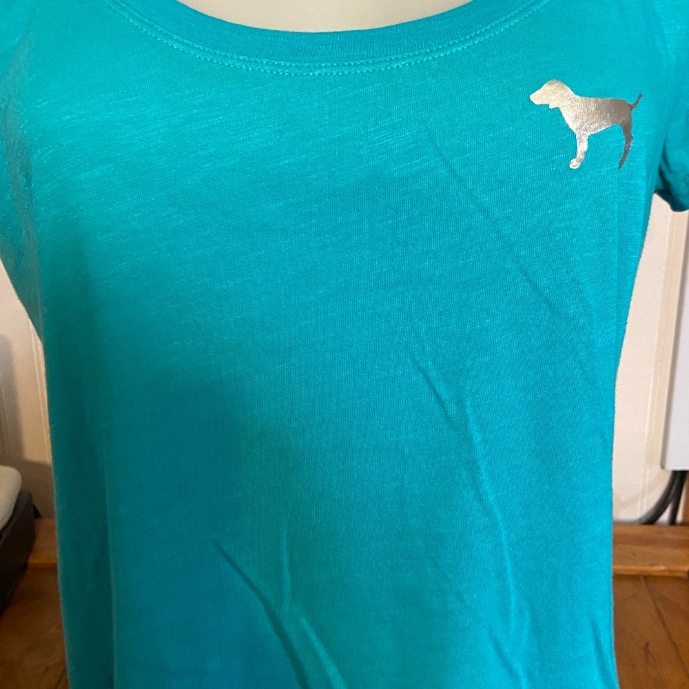 Pink tee